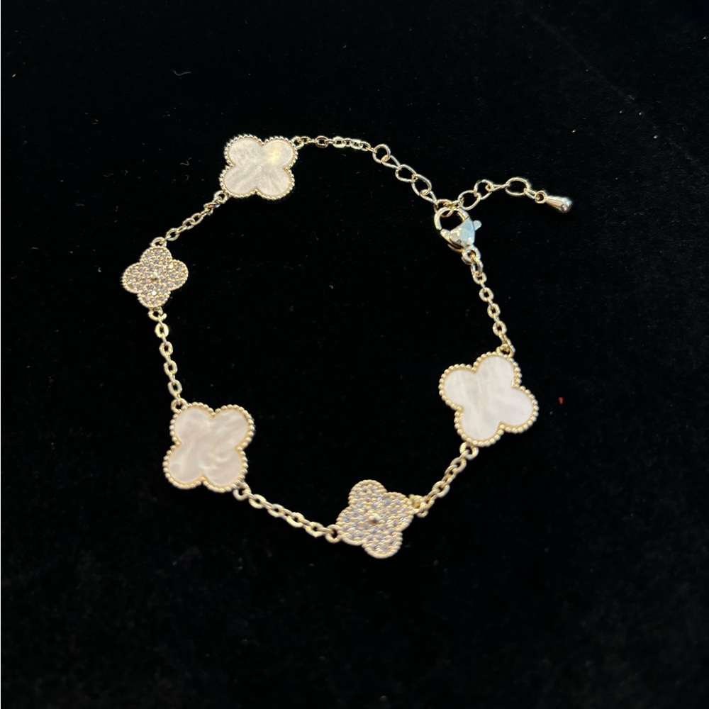 COPY - Four Leaf Clover Bracelet | White | Gold Plated over 925 Sterling Silver